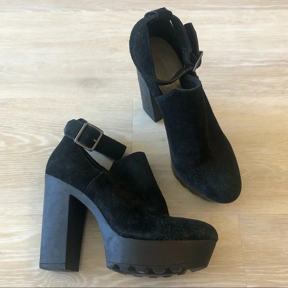 Pour La Victoire Black Suede Y2K Platform Heels Boots size 6 - Picture 1 of 5